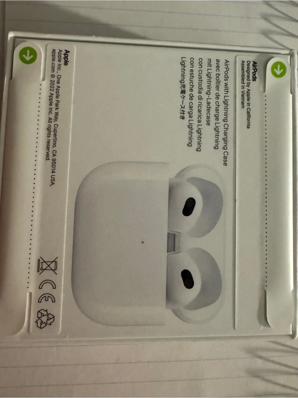 Apple AirPods Lightning Charging Case - White